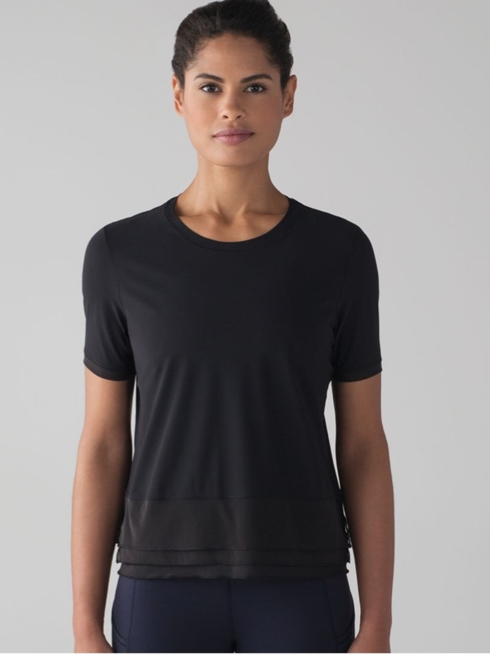 Lululemon Sole Training Short Sleeve Women’s Size 12